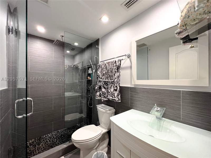 1 bedroom Condominium at 1408 Brickell Bay Dr 212, Brickell Bay Tower Condo, Miami — photo 2