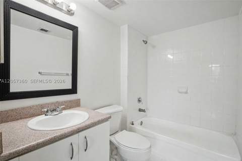 816 NW 11th St 402, Miami FL - photo 12 of 14