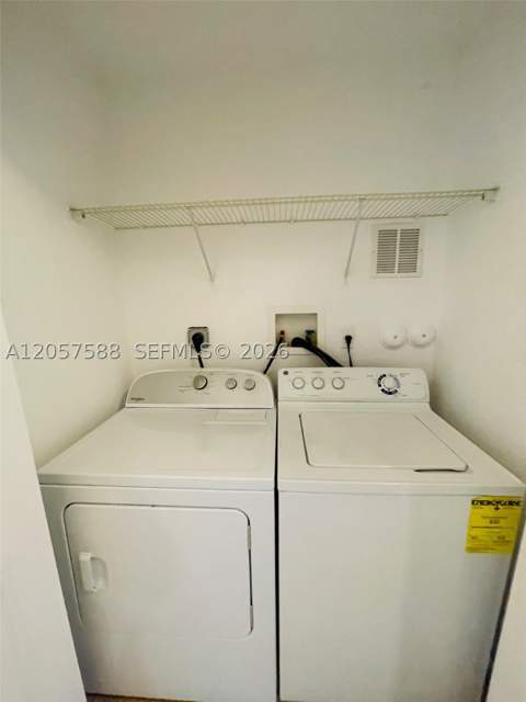 11601 NW 89 St 106, Doral FL - photo 16 of 34