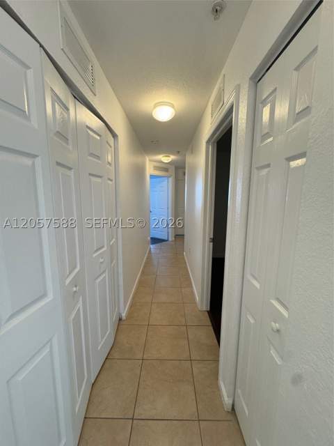 11601 NW 89 St 106, Doral FL - photo 22 of 34