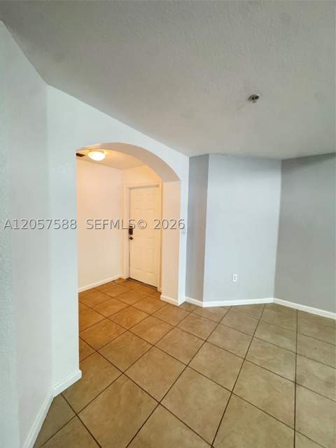 11601 NW 89 St 106, Doral FL - photo 6 of 34