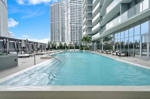 77 SE 5th St 4106, Miami FL - photo 18 of 51