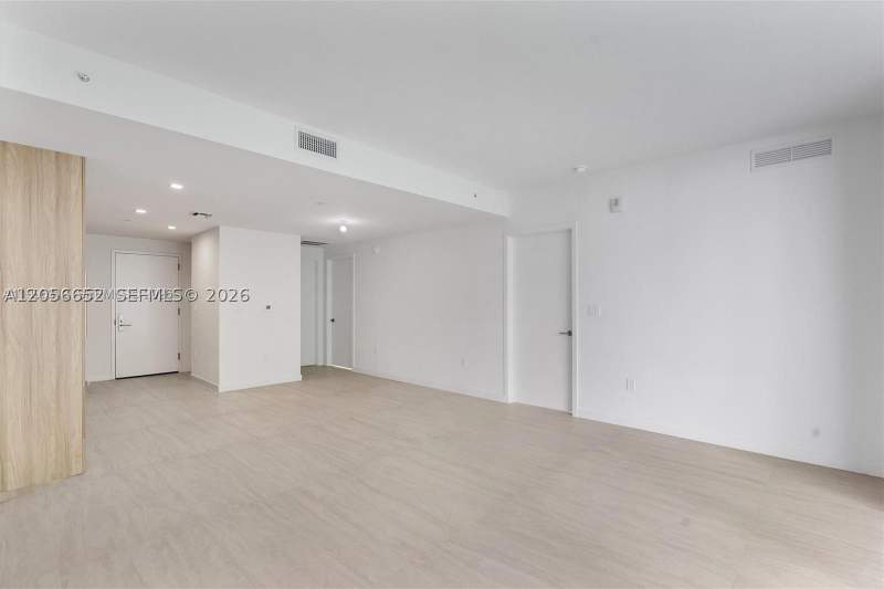 2 bedroom Condominium at 77 SE 5th St 4106, Brickell Point, Miami — photo 5