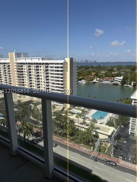 1 bedroom Condominium at 5601 Collins Ave 1723, The Pavilion Condo, Miami Beach — photo 2