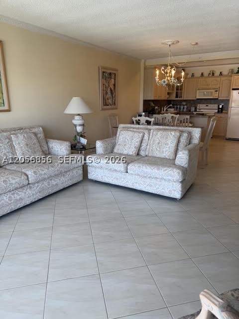 5601 Collins Ave 1723, Miami Beach FL - photo 6 of 23