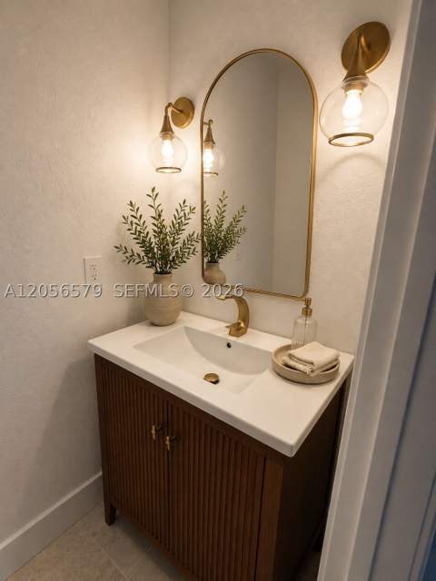 1213 Aguila Ave, Coral Gables FL - photo 11 of 17
