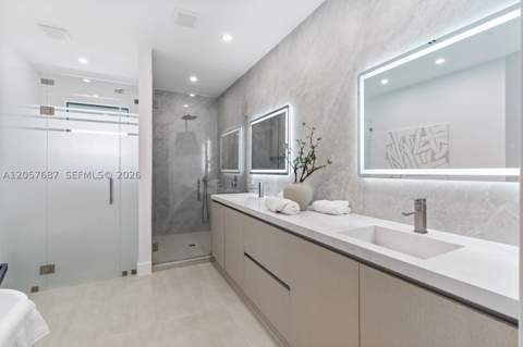 1319 NE 13th Ave, Fort Lauderdale FL - photo 19 of 25