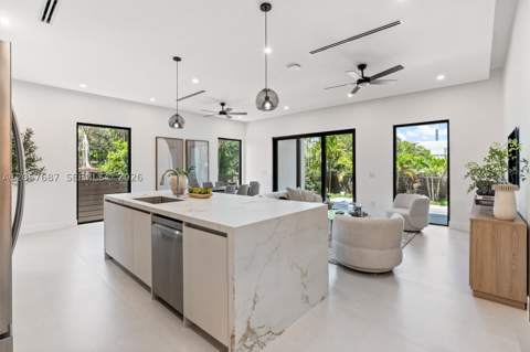 1319 NE 13th Ave, Fort Lauderdale FL - photo 8 of 25