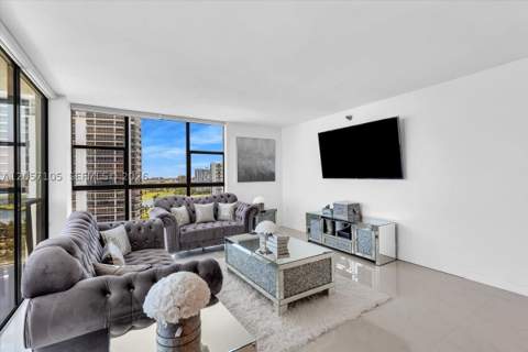 20515 E Country Club Dr 2048, Aventura FL - photo 13 of 41