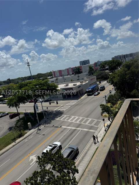 1465 NE 123rd St 609, North Miami FL - photo 12 of 28