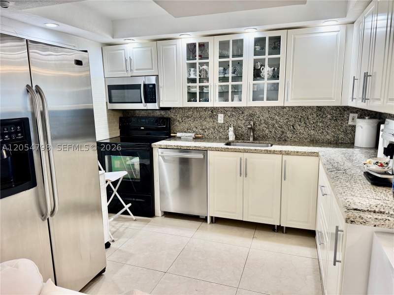 2 bedroom Condominium at 18051 Biscayne Blvd 1002, Del Prado Marina, Aventura — photo 2