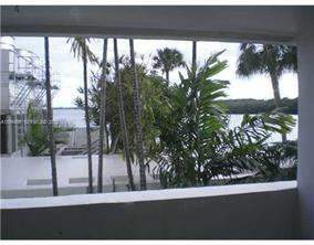 500 Bayview Drive 122, Sunny Isles Beach FL - photo 10 of 29