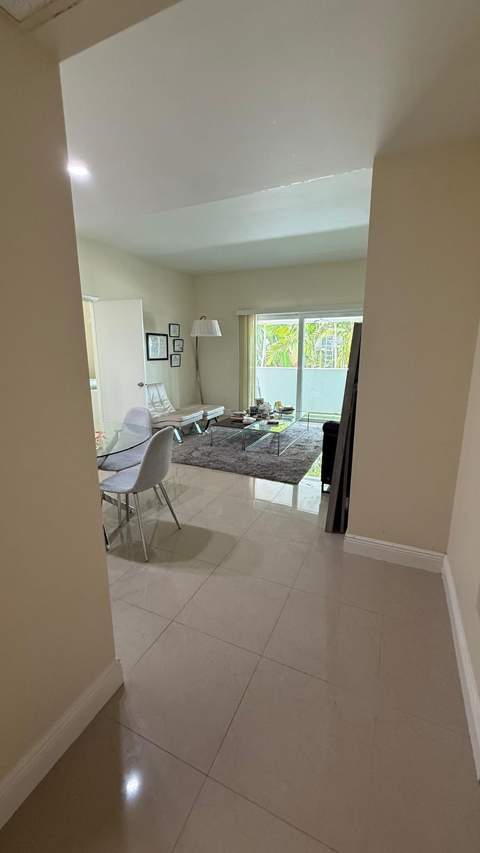500 Bayview Drive 122, Sunny Isles Beach FL - photo 17 of 29