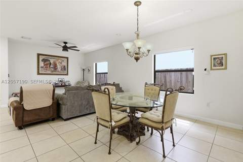 15585 SW 176th Ter, Miami FL - photo 7 of 38