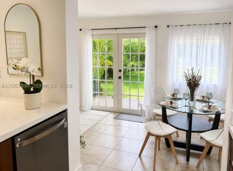 585 NE 121st St, North Miami FL - photo 13 of 45