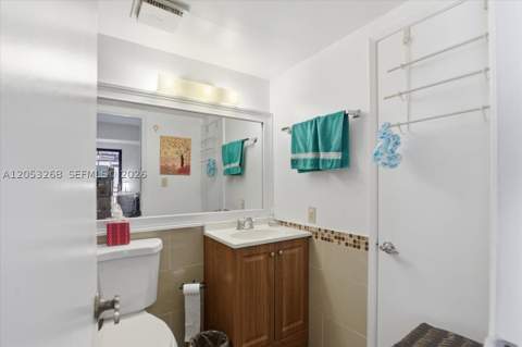 10339 NW 9th St Cir 2-2, Miami FL - photo 16 of 25