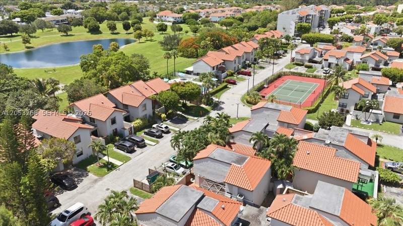 3 bedroom Condominium at 10339 NW 9th St Cir 2-2, Caribbean Springs Village, Miami — photo 3