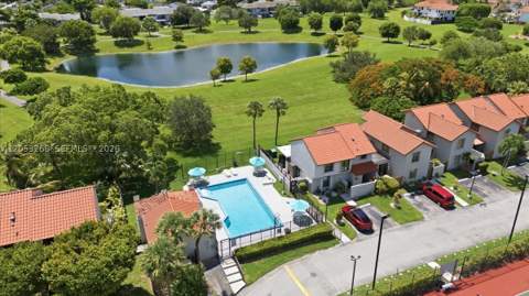 10339 NW 9th St Cir 2-2, Miami FL - photo 7 of 25