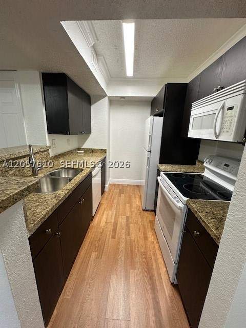 15590 SW 106th Ln 1102, Miami FL - photo 10 of 14