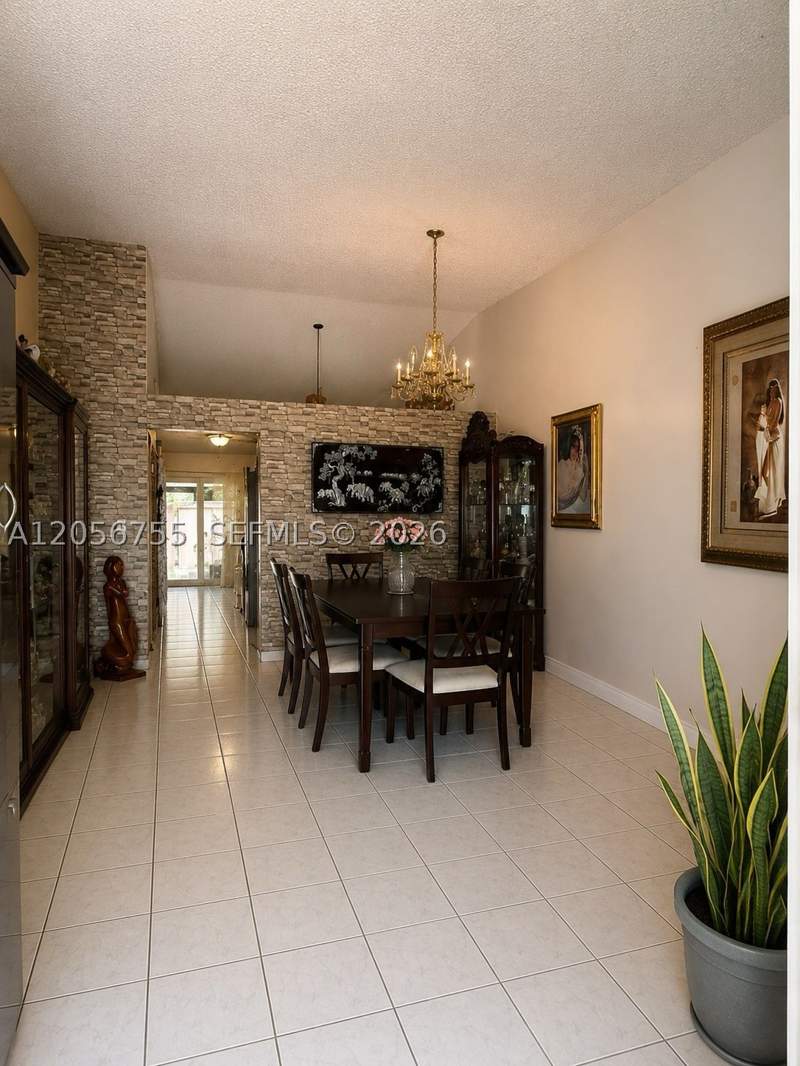 3 bedroom SingleFamilyResidence at 5941 W 20th Ln, Michelle Jardins, Hialeah — photo 3
