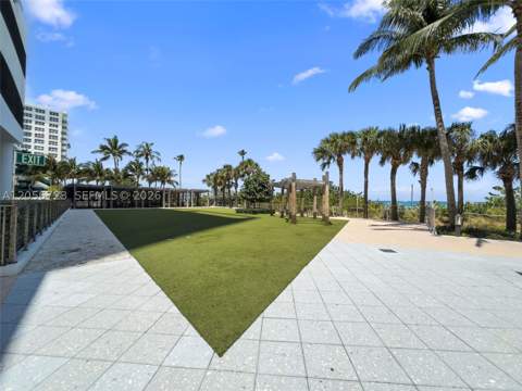 6801 Collins Ave 1015, Miami Beach FL - photo 16 of 44