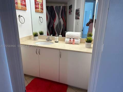 1750 N Bayshore Dr 2914, Miami FL - photo 13 of 16