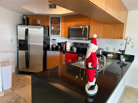 1750 N Bayshore Dr 2914, Miami FL - photo 14 of 16