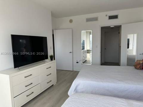 1750 N Bayshore Dr 2914, Miami FL - photo 9 of 16