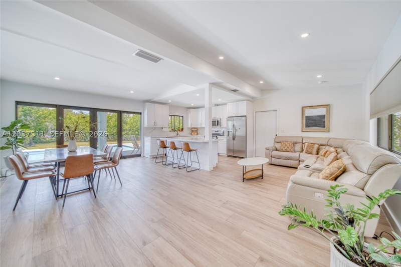 3 bedroom SingleFamilyResidence at 9200 SW 178th St, Orchard Estates, Palmetto Bay — photo 3