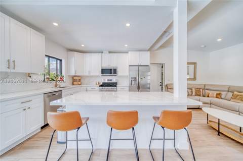 9200 SW 178th St, Palmetto Bay FL - photo 6 of 25