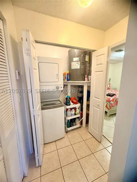 18300 SW 143rd Ct, Miami FL - photo 18 of 32