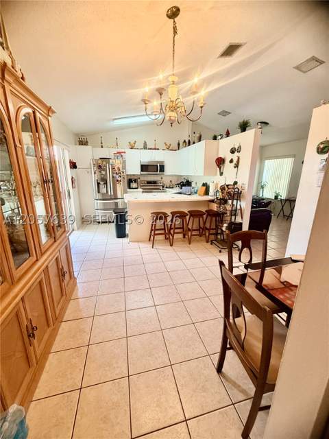 18300 SW 143rd Ct, Miami FL - photo 19 of 32
