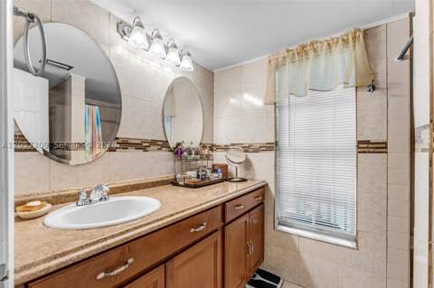1304 Redstart Ct, Homestead FL - photo 19 of 21