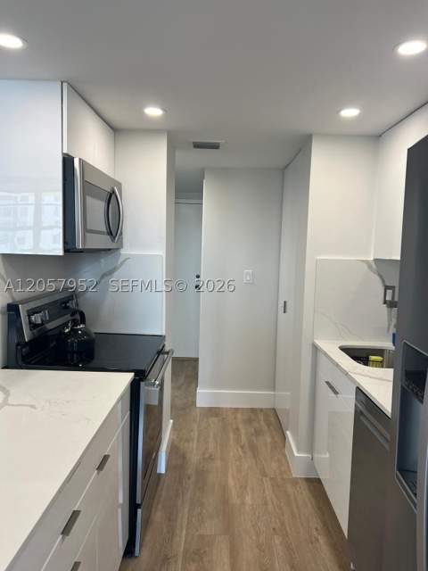251 174th St 1215, Sunny Isles Beach FL - photo 15 of 37