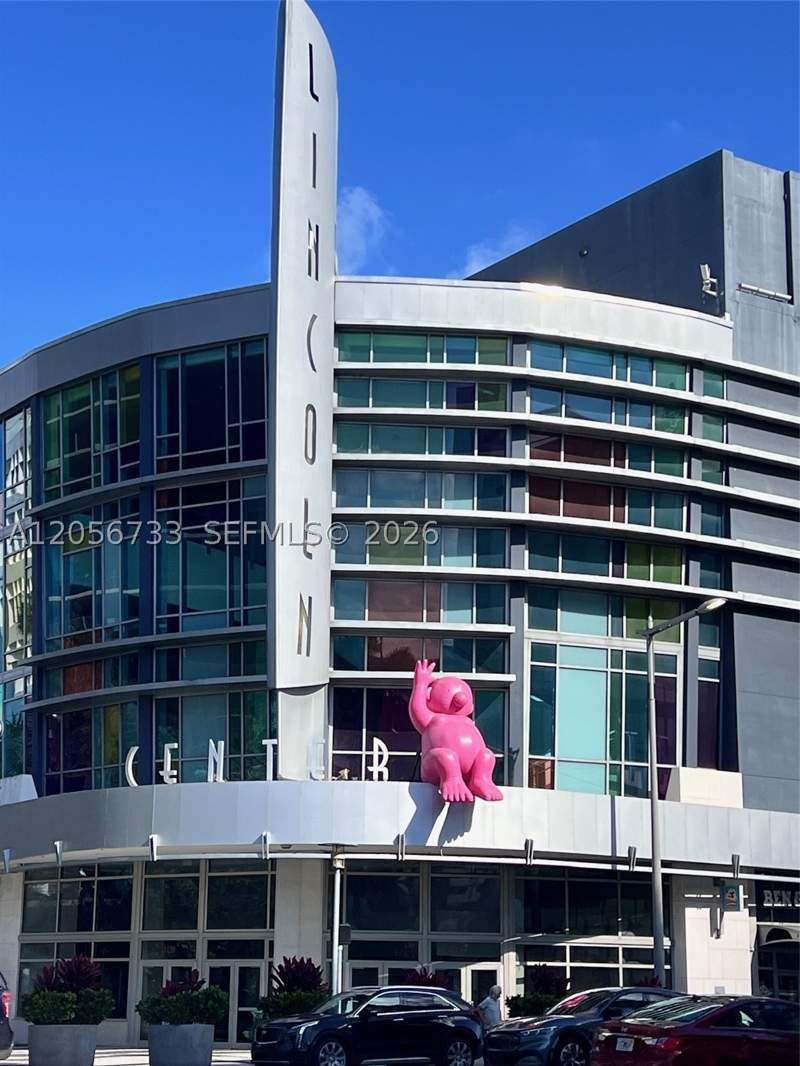 1 bedroom Condominium at 1300 Lincoln Rd D304, Lincoln Towers Condo, Miami Beach — photo 2