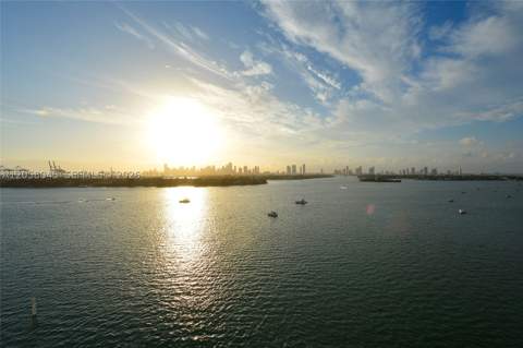 1100 West Ave 1016, Miami Beach FL - photo 8 of 26