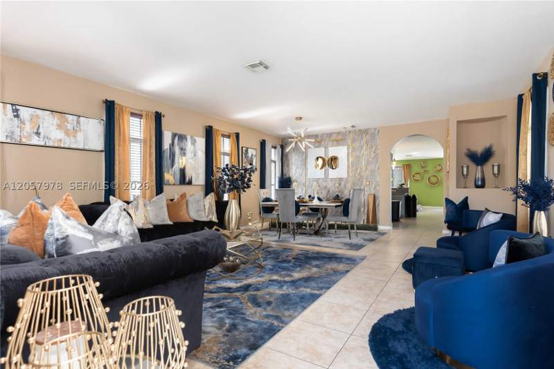 6 bedroom SingleFamilyResidence at 14324 SW 276th Way, Mandarin Lakes, Homestead — photo 2