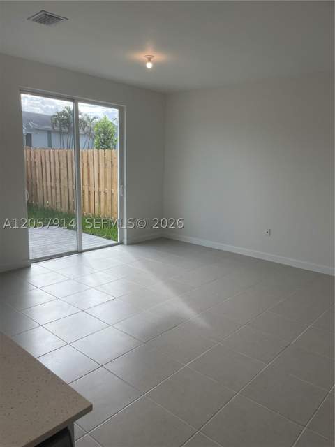 1351 SE 7th Ter, Homestead FL - photo 9 of 19