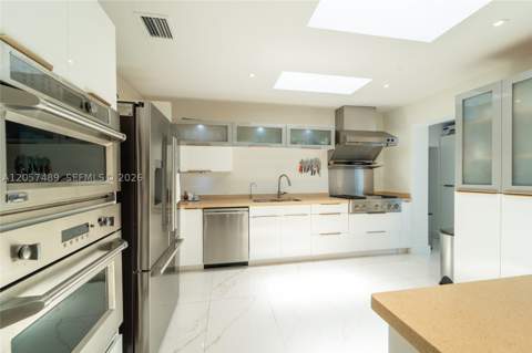 1777 Daytonia Rd, Miami Beach FL - photo 13 of 32