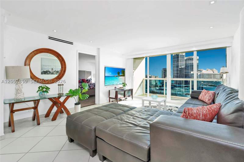 1 bedroom Condominium at 6770 Indian Creek Dr 15T, Aquasol Condo, Miami Beach — photo 3