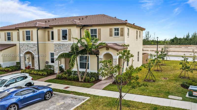3 bedroom Villa at 2586 SE 29 ., Altamira, Homestead — photo 1
