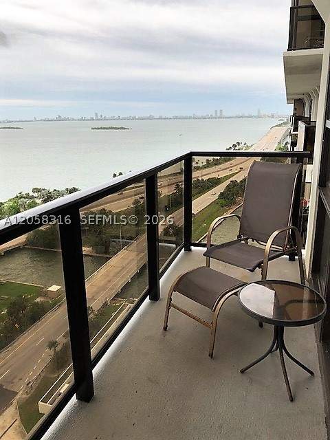 2 bedroom Condominium at 600 NE 36th St T1, Charter Club Condo, Miami — photo 3
