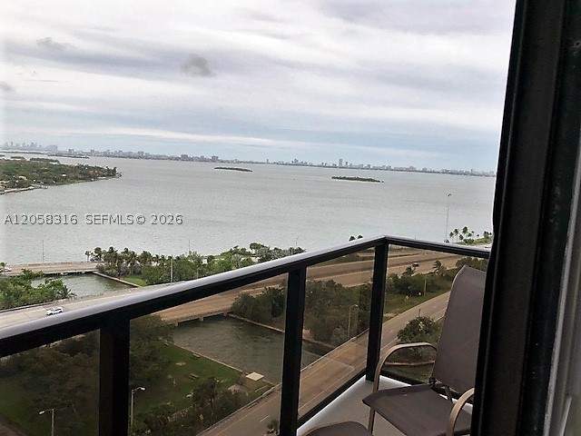 2 bedroom Condominium at 600 NE 36th St T1, Charter Club Condo, Miami — photo 4