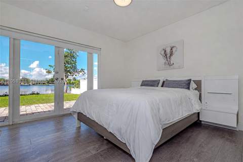 20950 NE 25th Ct, Aventura FL - photo 17 of 35