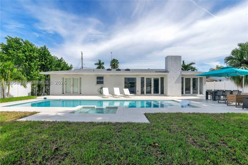 3 bedroom SingleFamilyResidence at 20950 NE 25th Ct, Sunswept Isle, Aventura — photo 5