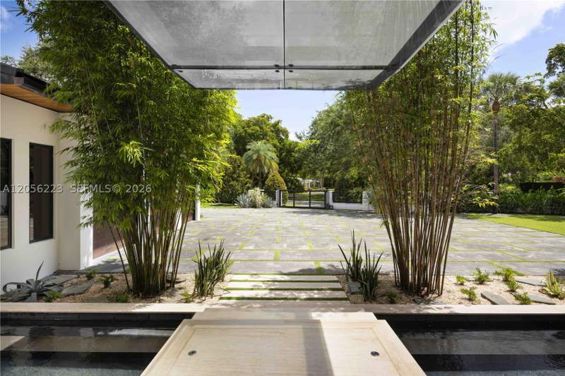 7 bedroom SingleFamilyResidence at 6540 SW 123rd St, Town & Country Estates, Pinecrest — photo 5