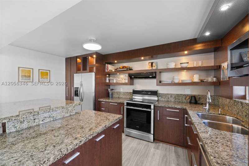 2 bedroom Condominium at 2780 NE 183rd St 1216, Commodore Plaza Condo, Aventura — photo 2