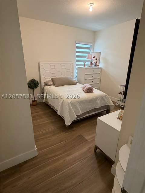 10218 NW 76th Ter, Doral FL - photo 14 of 29