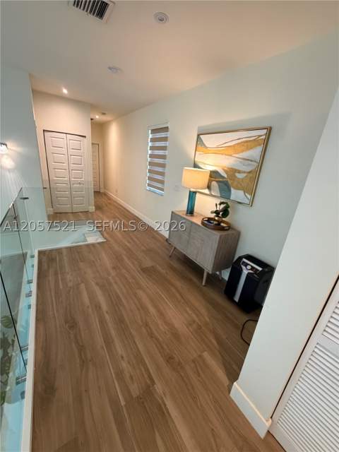 10218 NW 76th Ter, Doral FL - photo 18 of 29