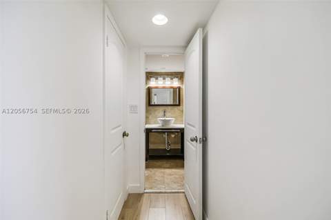 401 Ocean Dr 602, Miami Beach FL - photo 11 of 52